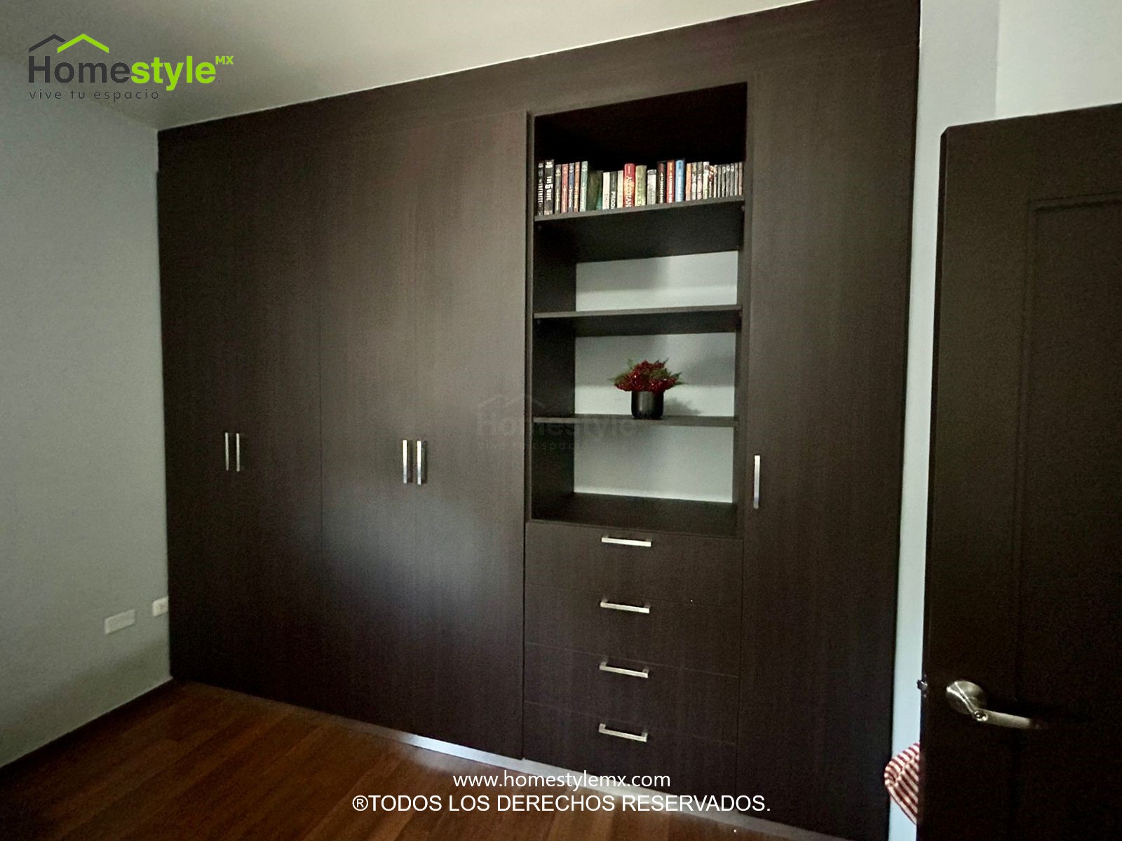 Closet Villafontana III